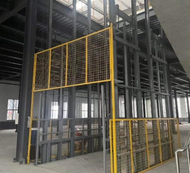 龙江镇请详细介绍一下货梯安装在室外的维护方法